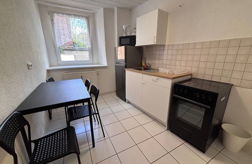 Zeitz Apartamento | AriProp Zeitz Stone Wall Apartment - 8 guests.
