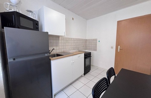 Zeitz Apartamento | AriProp Zeitz Stone Wall Apartment - 8 guests.