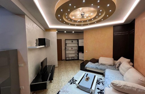 Tirana Apartamento | Aris Home