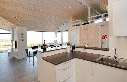 Trend Casa | "Arisa" - 100m to the fjord by Interhome