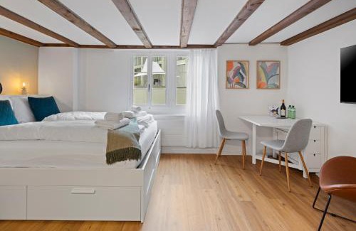 Zug Apartamento | ARISER - Zug Unique Apartment in Historic 15th Century Building