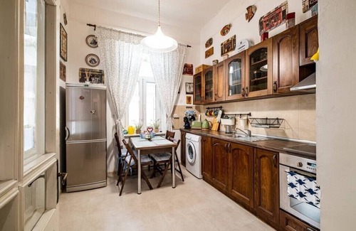 Varna City Centre Apartamento | Aristocratic 2bdrm Top Center Apartment