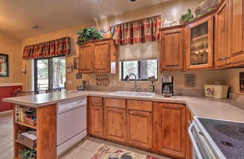 Williams Casa | Arizona Home w/ Patio, Fire Pit & Gas Grill