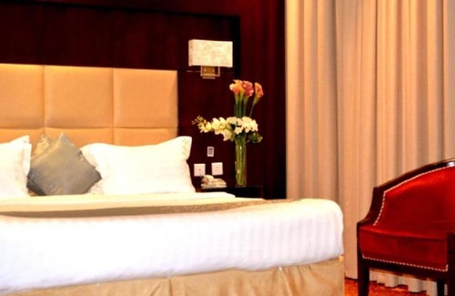 Al-Hamra'a Apartamento | Arjan Suites HOTEL