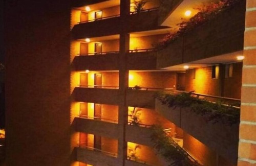 El Castillo Apartamento | Arkadia Mall-Rodeo-Desayuno-LimpiezaDiaria-56m2-06