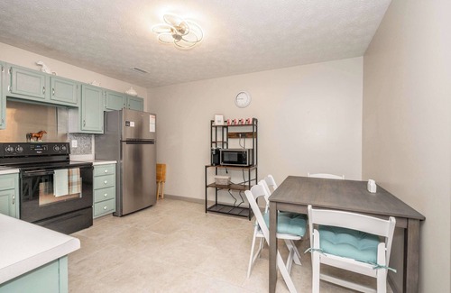 Williamstown Condominio | Arkstone Retreat 2 – Chic 2 BDR!