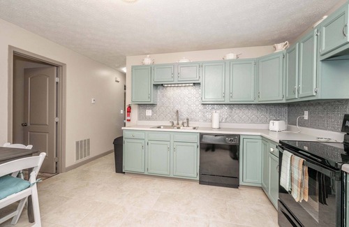 Williamstown Condominio | Arkstone Retreat 2 – Chic 2 BDR!