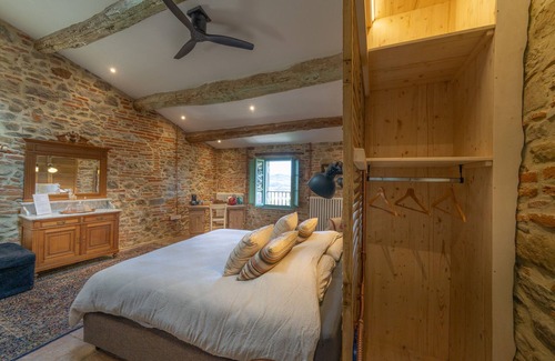 Bivio Lugnano Cama Y Desayuno | Arlecchino Onze Suite, Deze Kamer Straalt Authenticiteit, en Warmte uit