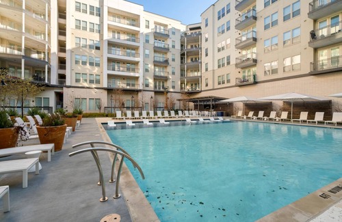 Central Arlington Apartamento | Arlington Trendy Studio Apartment