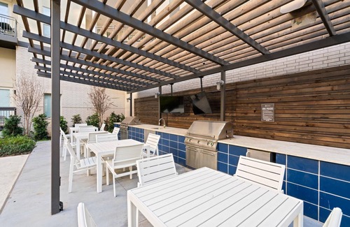 Central Arlington Apartamento | Arlington Trendy Studio Apartment