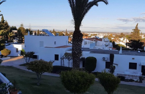 Alporchinhos Apartamento | Arma o de P ra Brightness With Pool by Homing