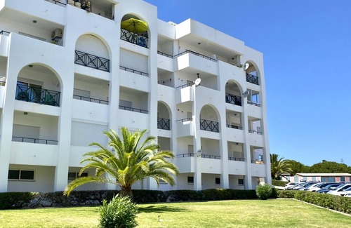 Alporchinhos Apartamento | Arma O DE P RA Brightness 3 With Pool by Homing