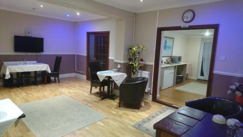 Peterborough Casa | Arman Lodge House