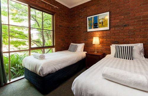 Beechworth Hotel | Armour Motor Inn