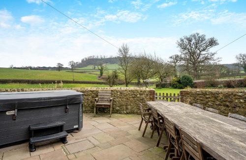 Pulham Casa | Armswell House