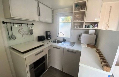 Villeneuve-les-Maguelone Casa | Arnel Campsite ** - Mobile home Flamingo - View pond - 2 ch - 4 people