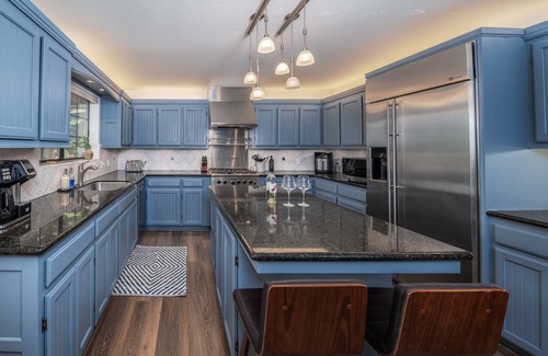 Glencoe Casa | Arnold Basecamp - New Listing - Steps from the Arnold Rim Trail