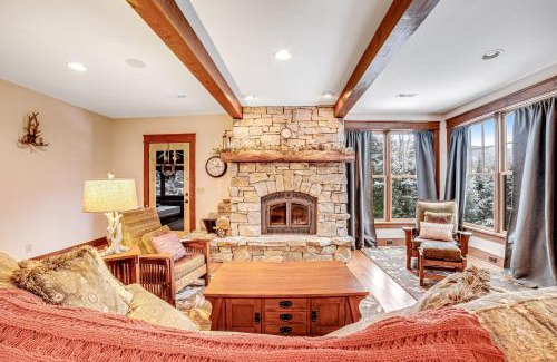 North Creek Casa | Around the Mountains