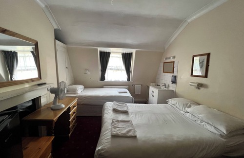 Fitzrovia Hotel | Arran House Hotel