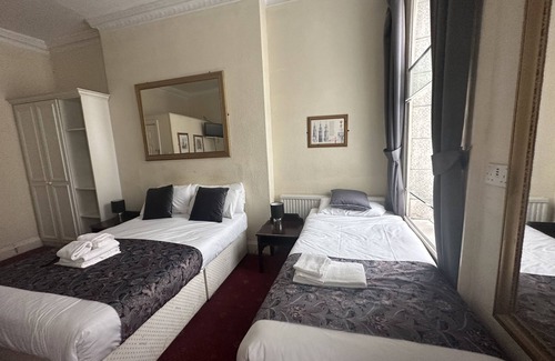 Fitzrovia Hotel | Arran House Hotel