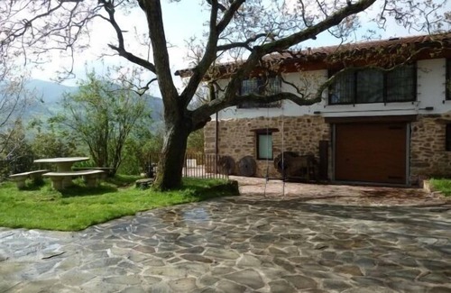 Zegama Apartamento | Arrieta Haundi. Apartamento Al pie de Aizkorri-Aratz