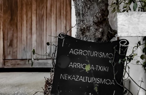 Deba Hotel | Arriola Txiki