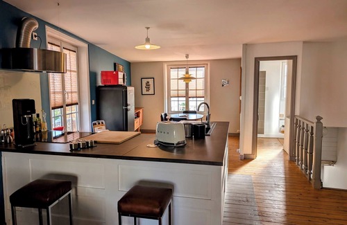 Saint-Pair-sur-Mer Apartamento | Art and Vintage seaside apartment 1 minute walk from the beach 4 people
