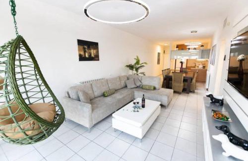 Mamilla Apartamento | Art Apartment In Mamila - Parking Best Location 1-2