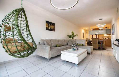 Mamilla Apartamento | Art Apartment In Mamila - Parking Best Location 1-2