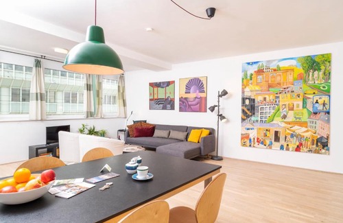 Wieden Apartamento | Art Apartment Karlsplatz by ichbucheAT
