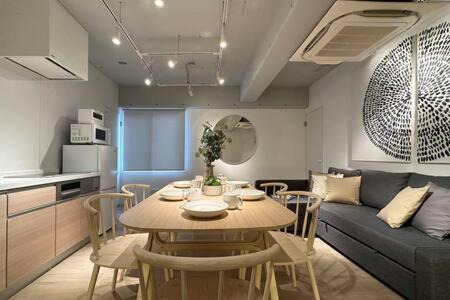 Hiroshima City Centre Apartamento | Art Bldg by b hotel - Modern 2BR City Center for 8ppl
