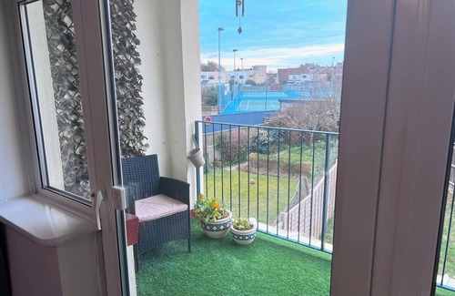 Weston-super-Mare Casa | Art Deco 5-bedroom house with WiFi in Weston-super-Mare Close to Beach & Town