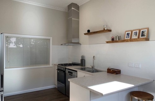 Warragul Cabaña | Art Deco Cottage.