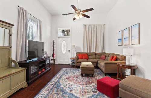 Mid-City Casa | Art Filled Sanctuary in the Heart Of Mid City
