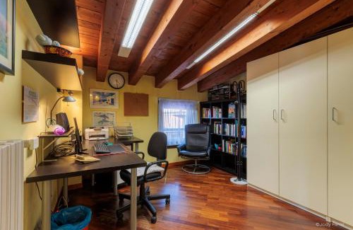 Stezzano Apartamento | Art Gallery Living & Working