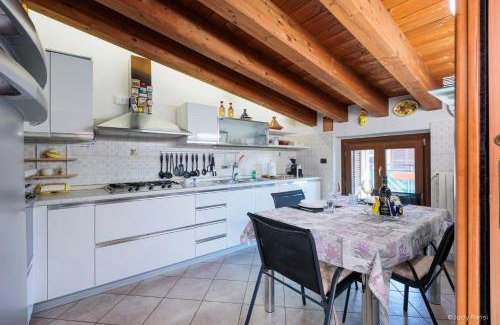 Stezzano Apartamento | Art Gallery Living & Working
