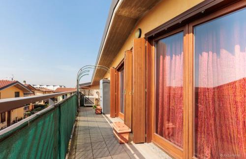 Stezzano Apartamento | Art Gallery Living & Working