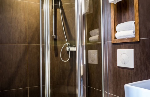 Grenelle Hotel | Art Hotel Eiffel