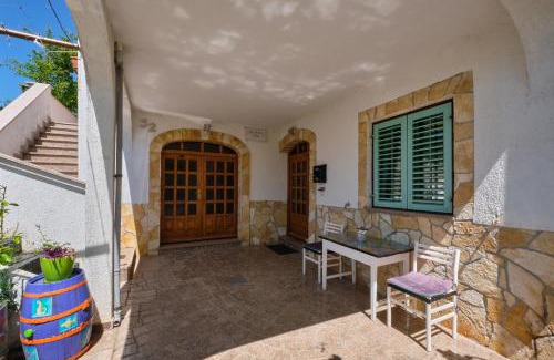 Stara Baska Casa | ArT HoUsE