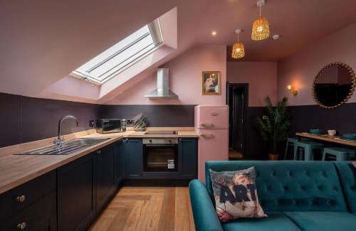 Barnard Castle Apartamento | Art-Inspired Apartment in City