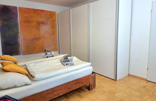 Kilianstadten Otro | Art & Living I Die Kunstfarm I Gruppenunterkunft nähe Frankfurt I Messe