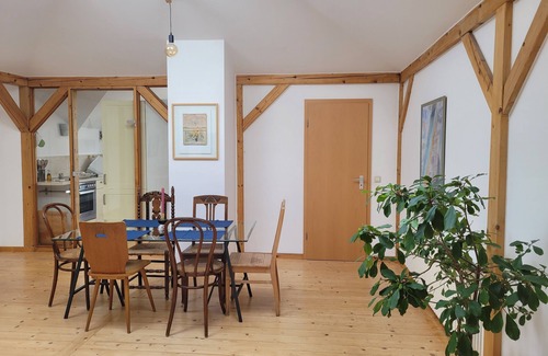 Weimar Apartamento | Art meets the Classical City - Sunny Roof Apartment in Weimar's Best Location