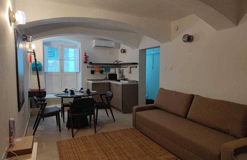 Madliena Apartamento | Art-themed apartment in downtown Valletta