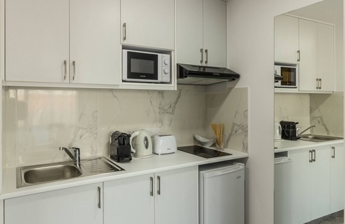 Larnaca City Centre Apartamento | Art & Wine Boutique Hotel