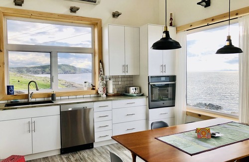 Bonavista Casa | ArtBonavista Oceanfront Retreat.
