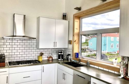 Bonavista Casa | ArtBonavista Oceanfront Retreat.
