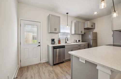 Clarksville Apartamento | Arte Luxury townhomes F6 I Comfy 2 Bed 2.5 Bath