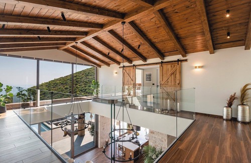 Agia Marina Villa | Artelia - Cinco Habitaciones Villa, Capacidad 10