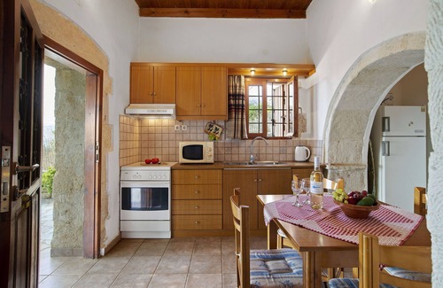Megala Chorafia Cabaña | Artemis House casa de piedra en el histórico pueblo de Aptera, Chania