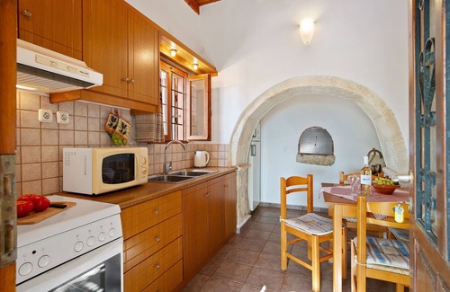 Megala Chorafia Cabaña | Artemis House casa de piedra en el histórico pueblo de Aptera, Chania